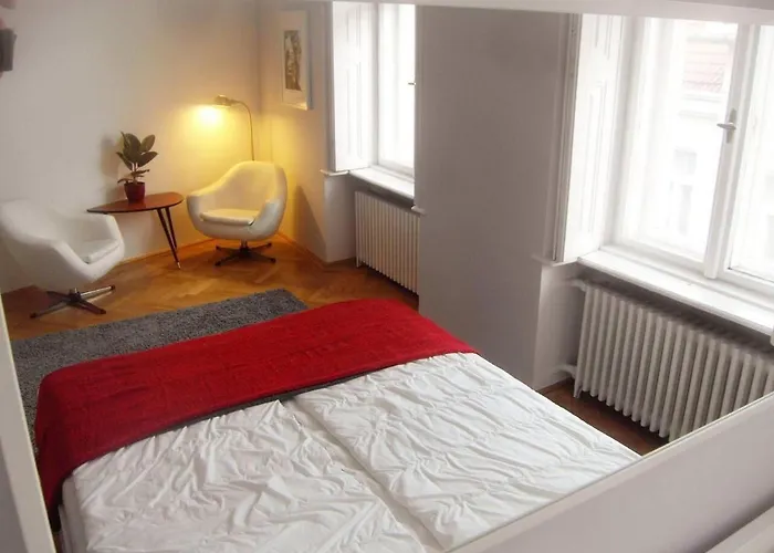 Appartement 1 Bedroom Sleeps 2 -balcony -lift Access *