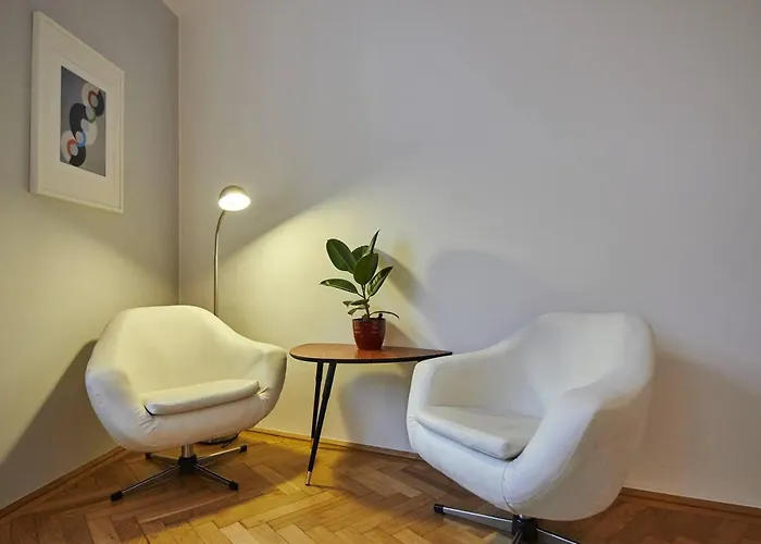 Appartement 1 Bedroom Sleeps 2 -balcony -lift Access Budapest